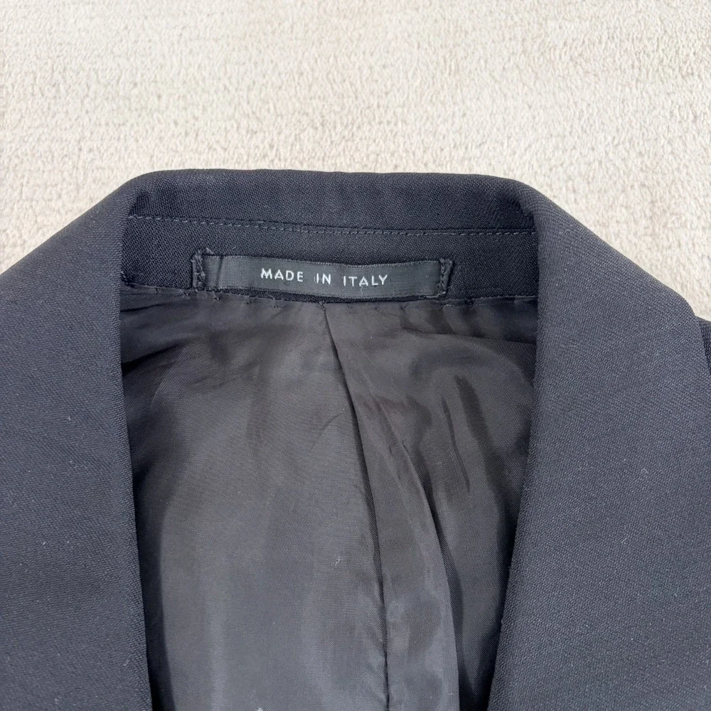 Vintage Armani Collezioni Sport Coat Blazer Jacket in Black Wool Men 44R Italy